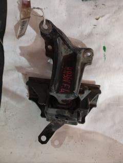 Подушка двигателя на Suzuki Alto HA36V R06A Фото 2