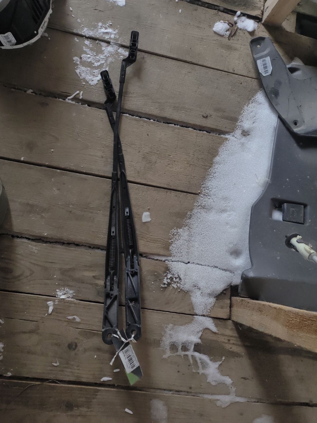 Держатель дворника VAG VAG,3AC955409 на Volkswagen Passat Variant 3CCAX Фото 2