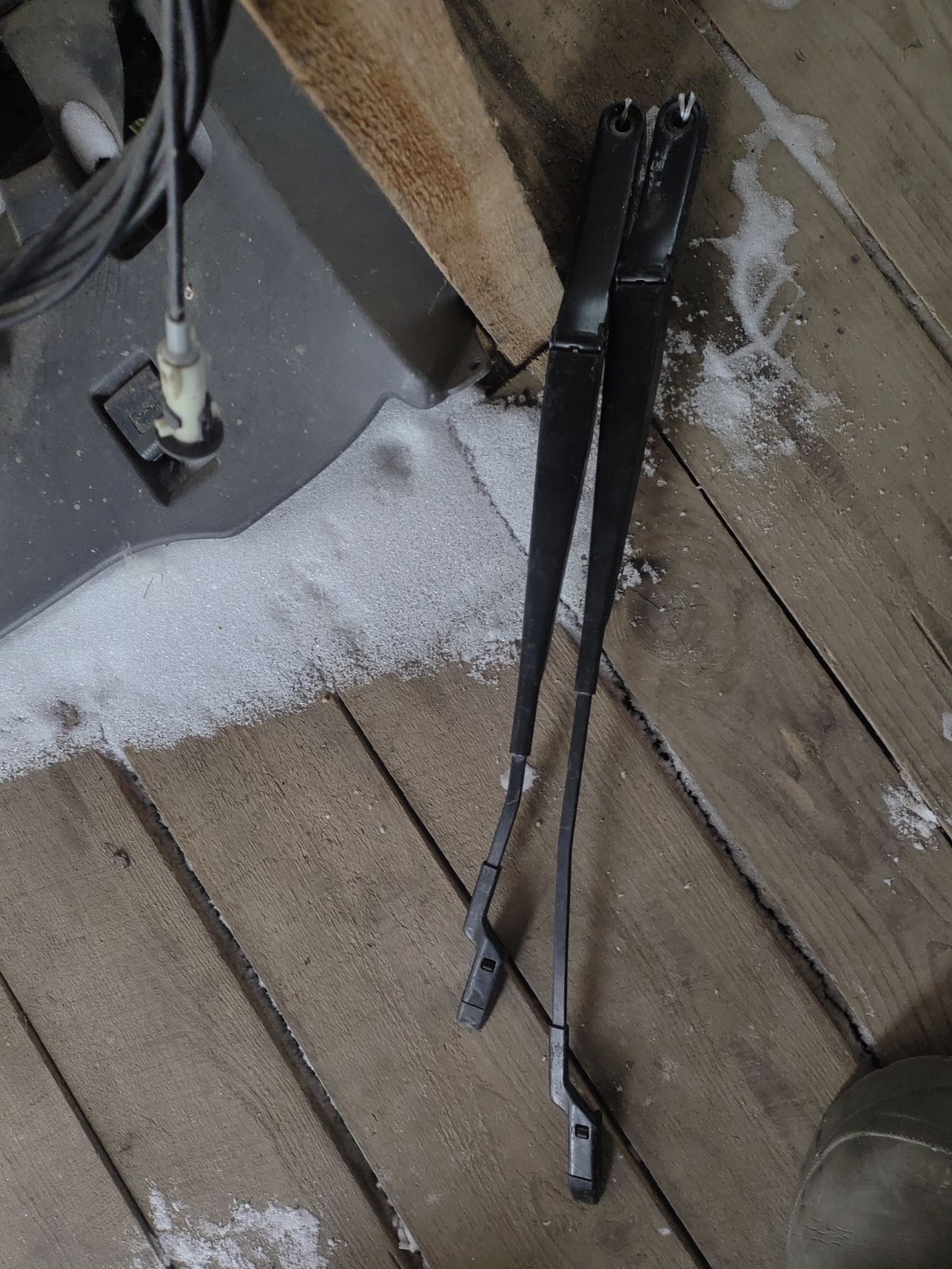 Держатель дворника VAG VAG,3AC955409 на Volkswagen Passat Variant 3CCAX Фото 3