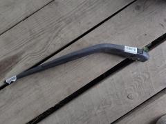 Держатель дворника D35067421 на Mazda Demio DY5W Фото 3