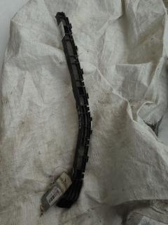 Крепление бампера 71598-SMA-003 на Honda Stream RN6 Фото 3