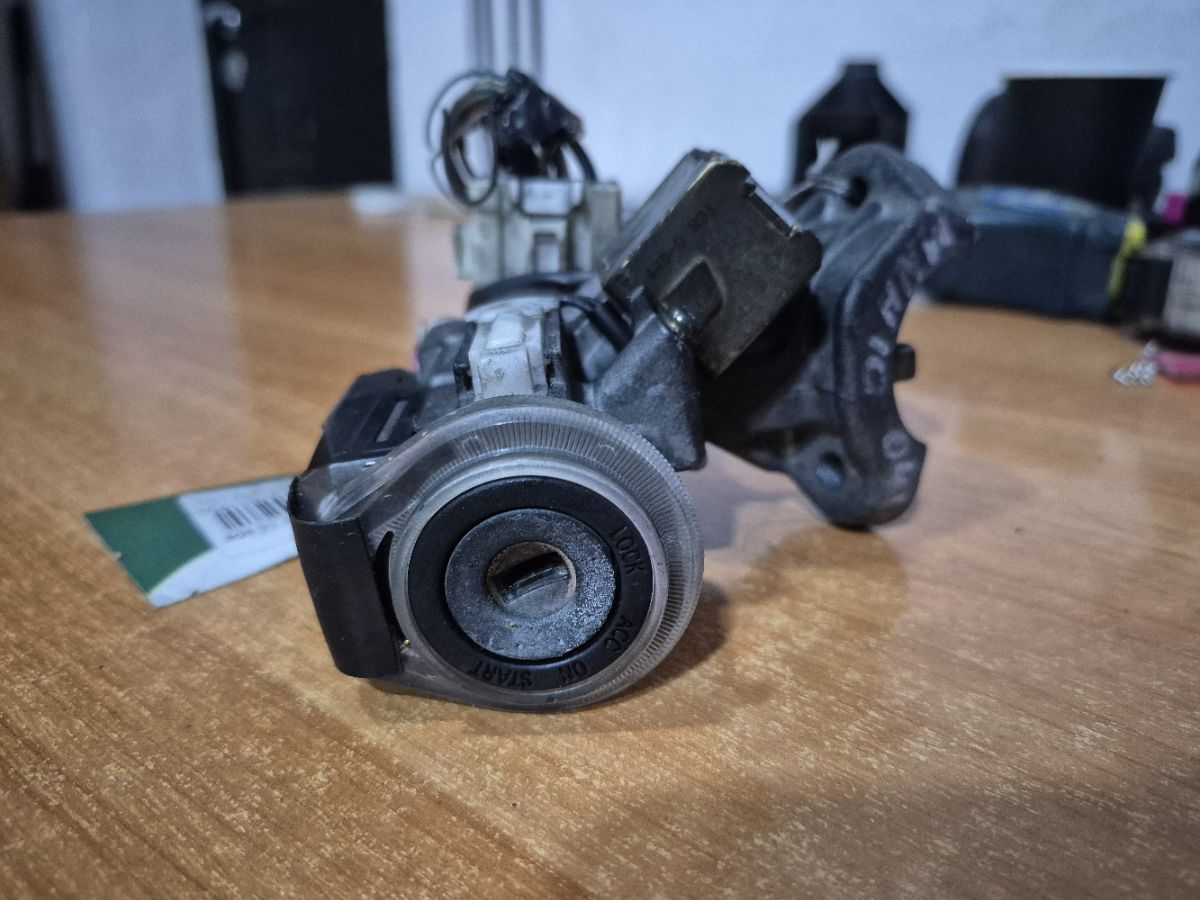 Замок зажигания на Toyota Alphard MNH10W Фото 3