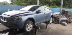 Амортизатор двери 31395607 на Volvo V40 MV Фото 9