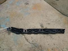 Крепление бампера 52156-68010 на Toyota Wish ZNE10G Фото 8