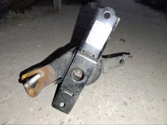 Подушка двигателя 12305-23060 на Toyota Vitz SCP90 2SZ-FE Фото 11
