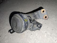 Подушка двигателя 12305-23060 на Toyota Vitz SCP90 2SZ-FE Фото 7