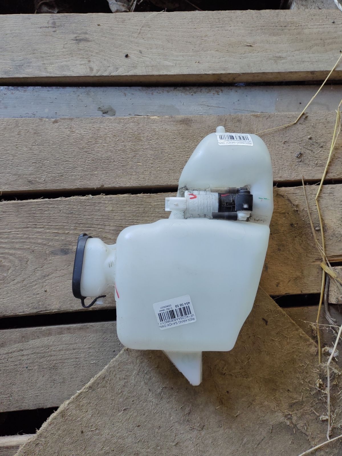 Бачок омывателя на Renault Kangoo KC0S Фото 10