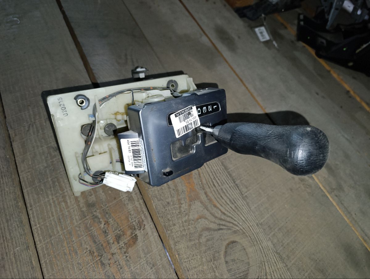 Ручка КПП на Subaru Legacy B4 BE5 Фото 11