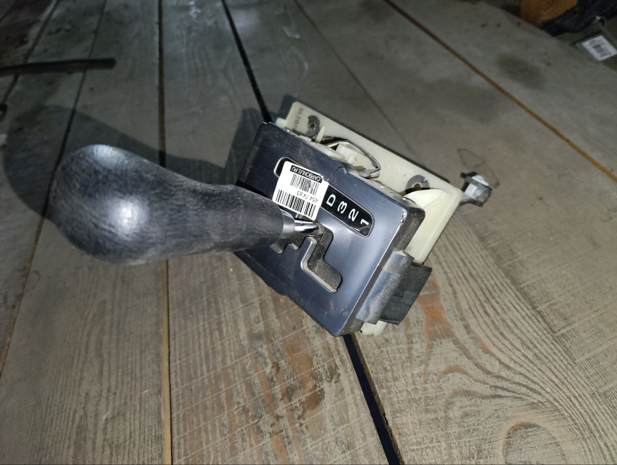 Ручка КПП на Subaru Legacy B4 BE5 Фото 12