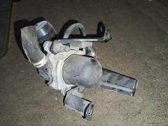 Насос воздушный 17610-0C010 на Toyota Hilux Surf TRN215W 2TR-FE Фото 4