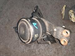 Подушка двигателя 12305-23060 на Toyota Vitz SCP90 2SZ-FE Фото 3