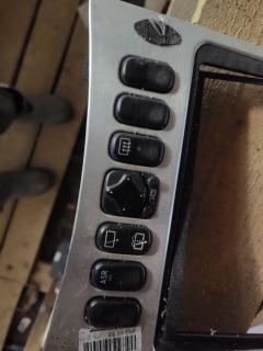 Консоль магнитофона на Mercedes-Benz A-Class V168.135 Фото 8