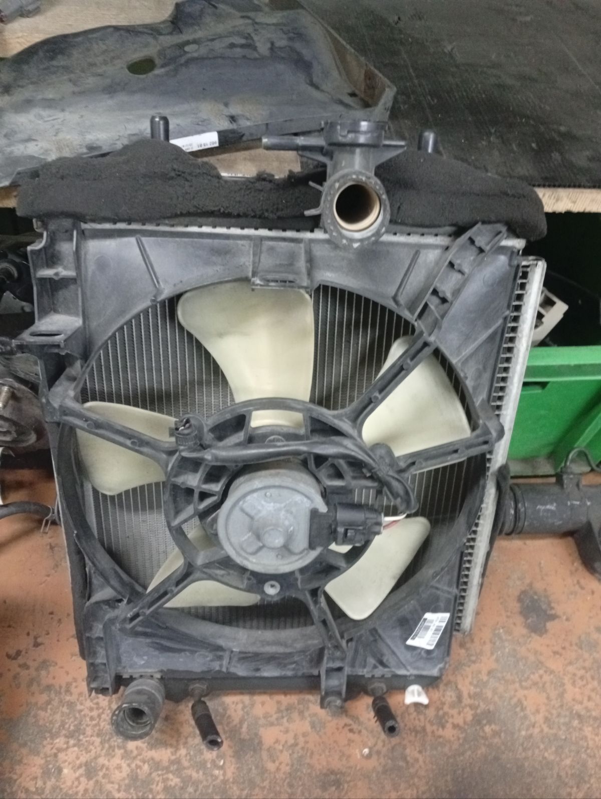 Радиатор ДВС 16400-B1020, 16400-B1021, FX-036-9997, FX-036-9997A, TD-036-9997, TD-036-9997A на Toyota Passo KGC10 1KR-FE Фото 6