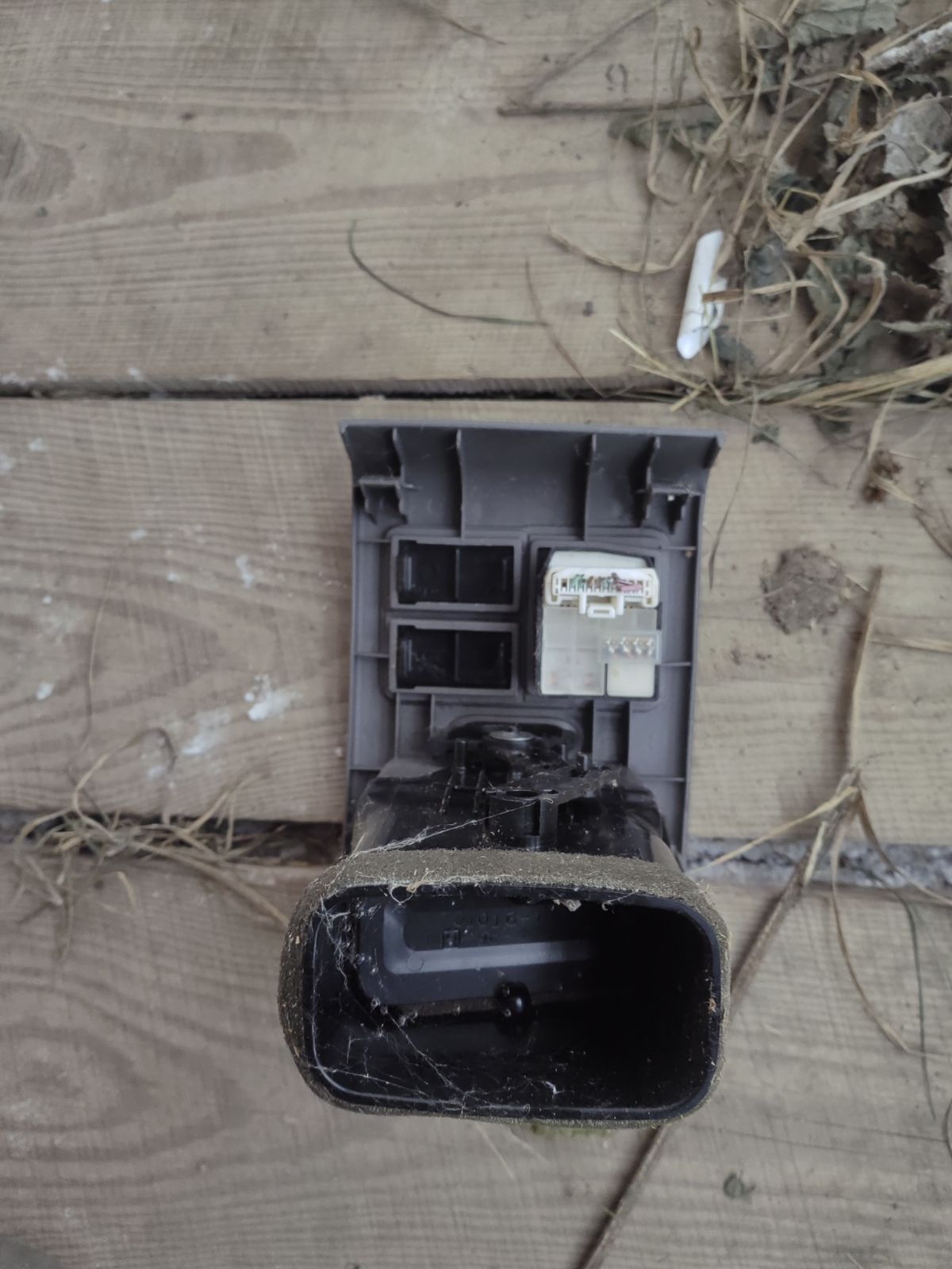 Блок управления зеркалами на Toyota Caldina ST215G 3S-FE Фото 4