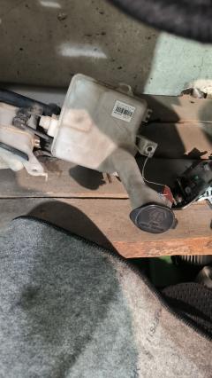Бачок омывателя 85315-44050 на Toyota Nadia SXN10 Фото 3