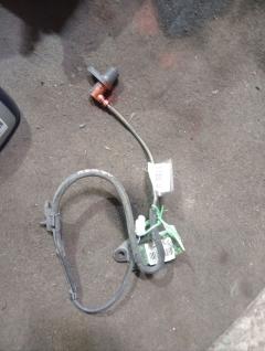 Датчик ABS 89542-44030 на Toyota Noah AZR60G 1AZ-FSE Фото 2