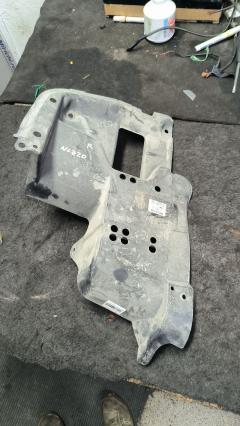 Защита антигравийная 57629-46010 на Toyota Raum NCZ20 1NZ-FE Фото 2