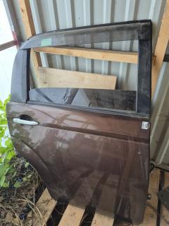 Дверь боковая на Toyota Porte NCP141 Фото 4