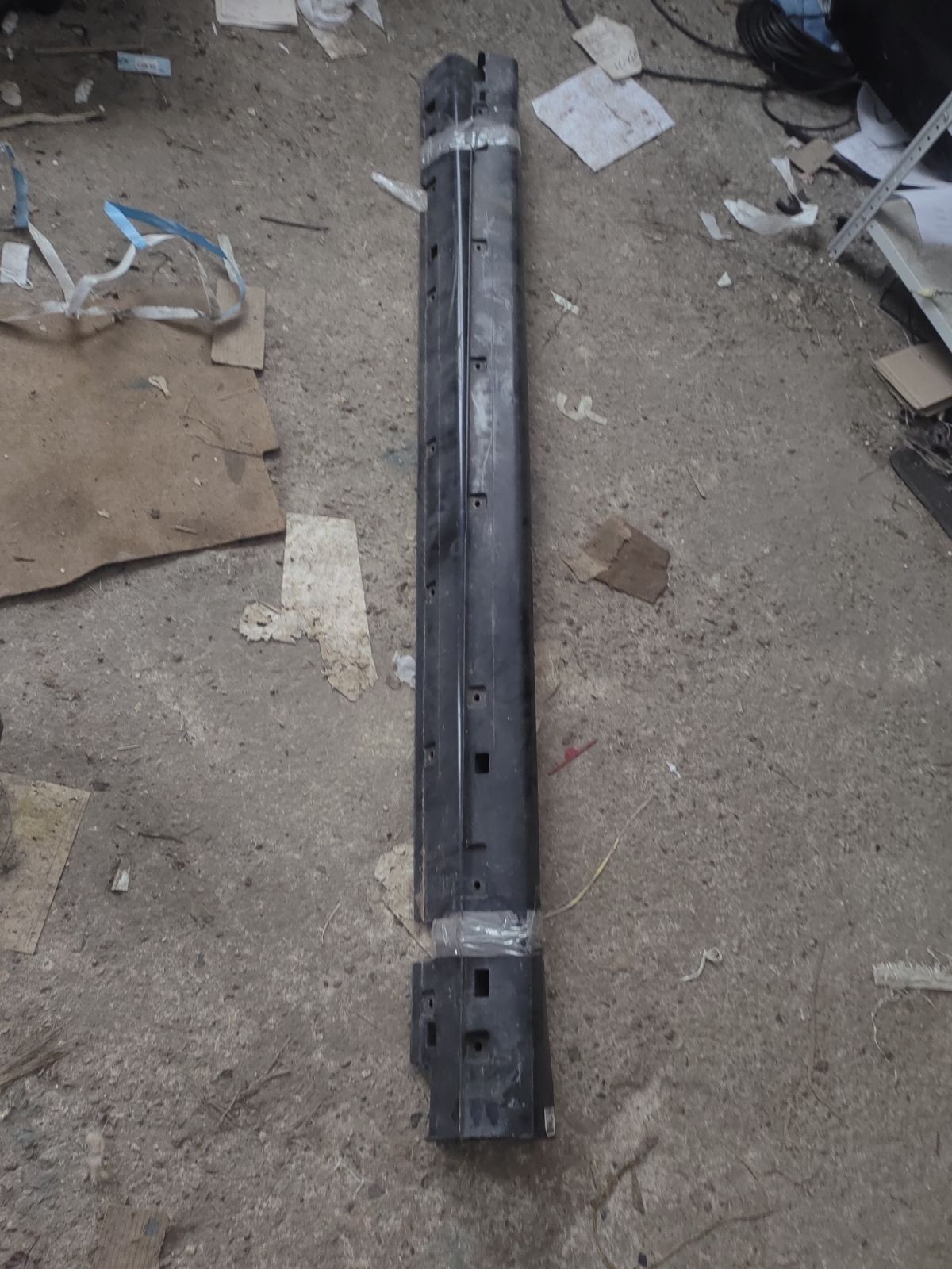 Порог кузова пластиковый ( обвес ) на Nissan Bluebird Sylphy KG11 Фото 9