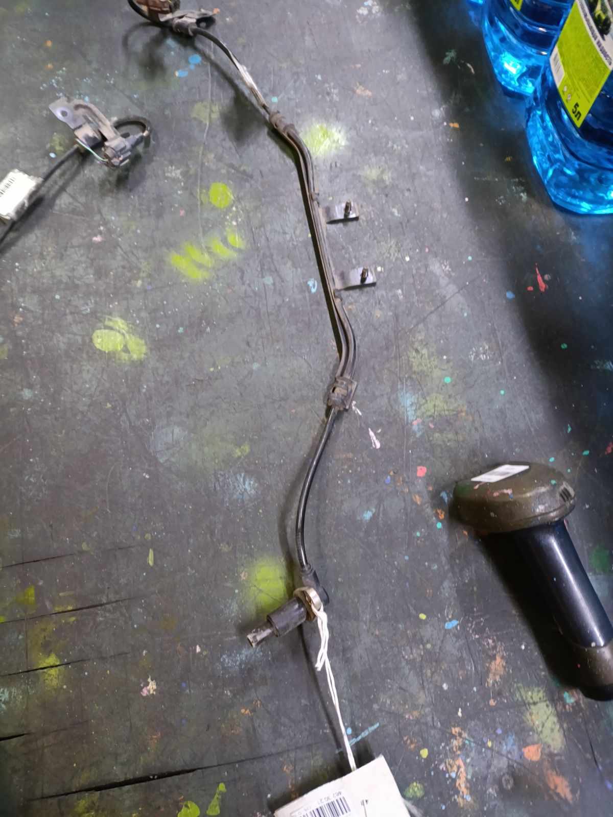 Датчик ABS на Nissan Presage U30 KA24DE Фото 2