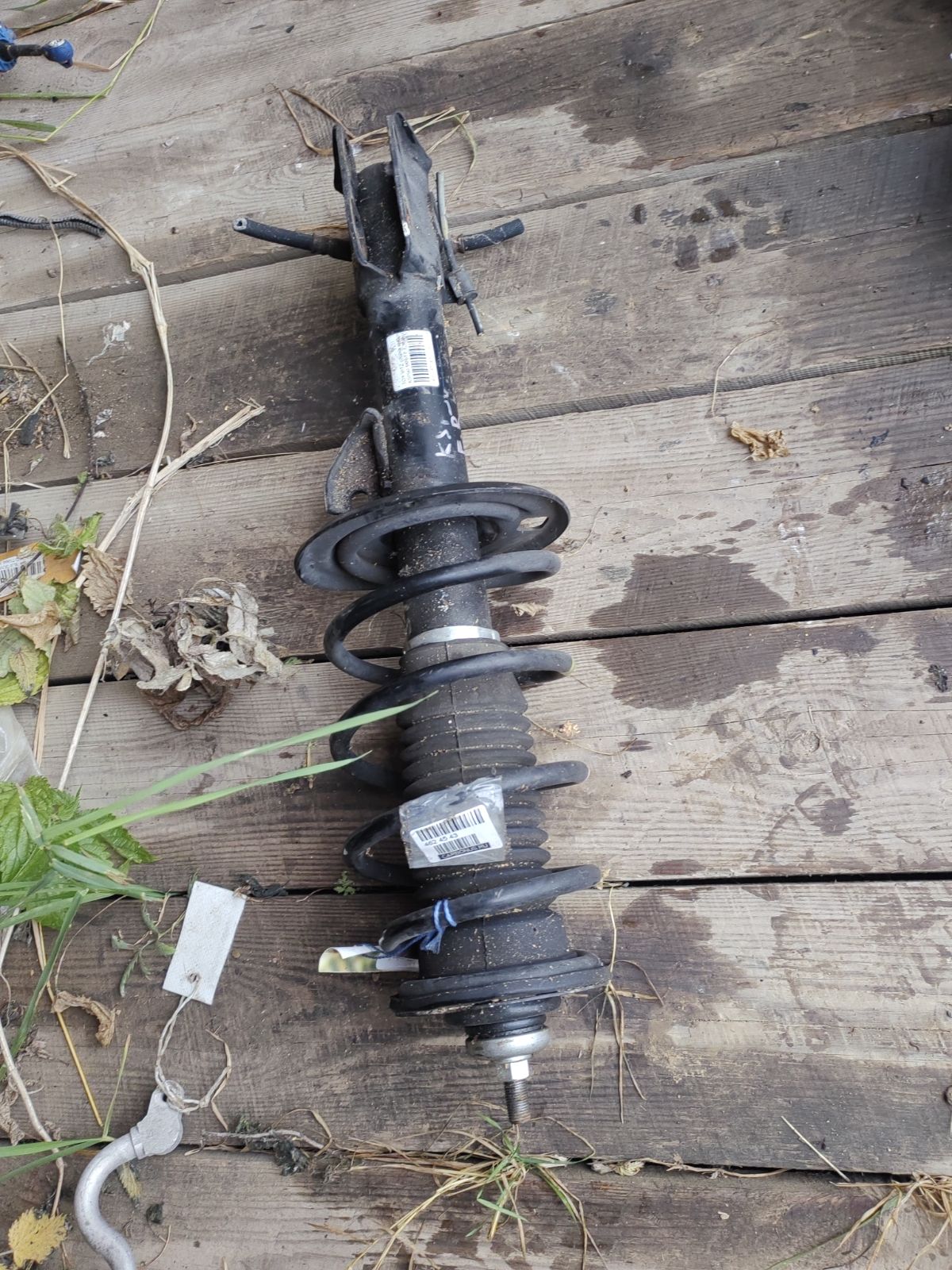 Стойка амортизатора 30-K98-A, 314 751, 334472, 48510-80294, 485100D271, 485100D290, 485100D460, 4851052790, 4851052820, 4851052821, 4851052890, 4851052A00, 4851052B30, 4851052C30, 4851052C50, 4851052F00, 4851052F81, 4851052F82, 4851052G10, 4851052G40, 4851052G60, 4851052G70, 4851052J00, 4851052J10, 4851052K80, 4851080189, 4851080190, 4851080194, 4851080277, 4851080398, A024314939, B3293, CR-049-8751, SJ-049-8751, ST-049-8751, ST-049FR-SCP90 на Toyota Vitz KSP90 1KR-FE Фото 3