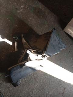 Корпус воздушного фильтра на Toyota Progres JCG10 1JZ-GE Фото 3