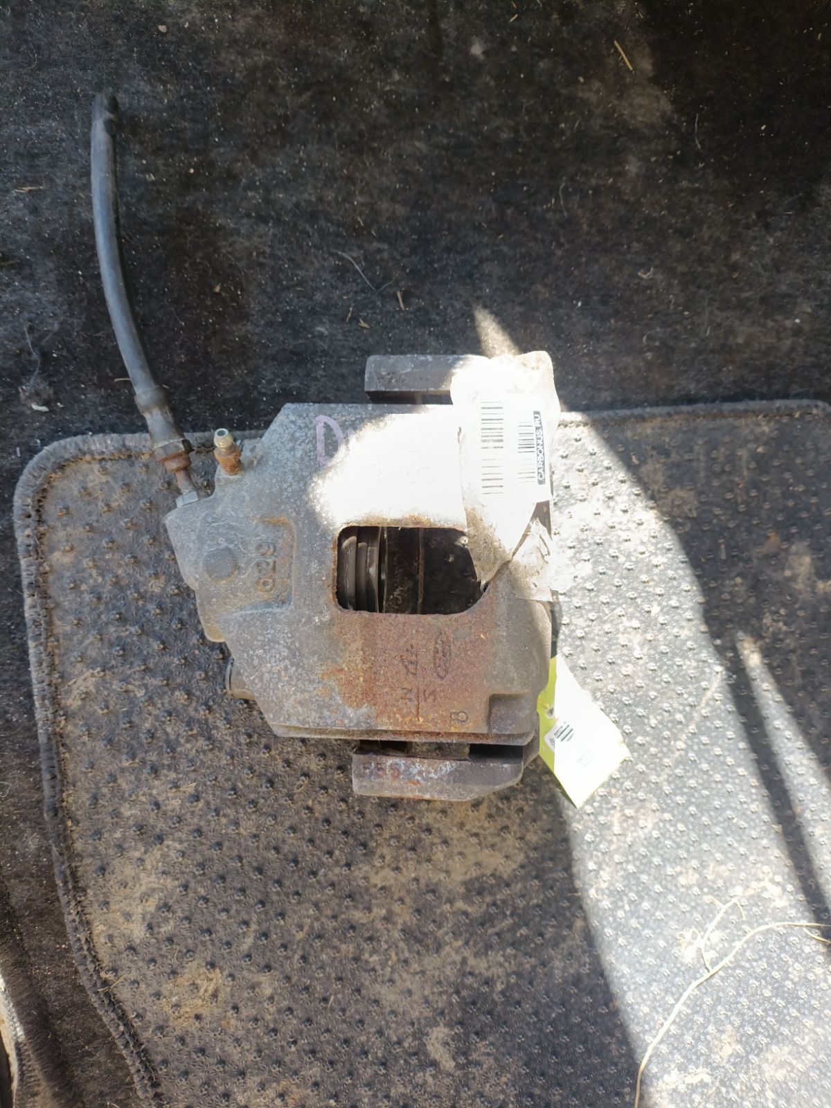 Суппорт D3Y0-33-99Z, D3Y0-33-99ZA, D3Y0-33-99ZB на Mazda Demio DY3W ZJ-VE Фото 5