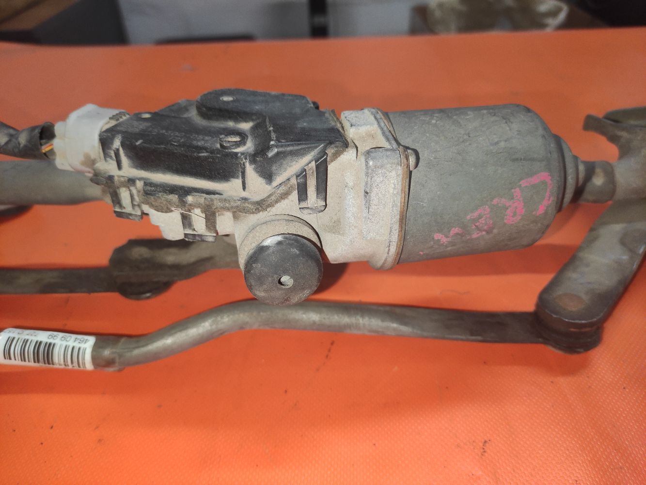 Мотор привода дворников на Mazda Premacy CREW Фото 5