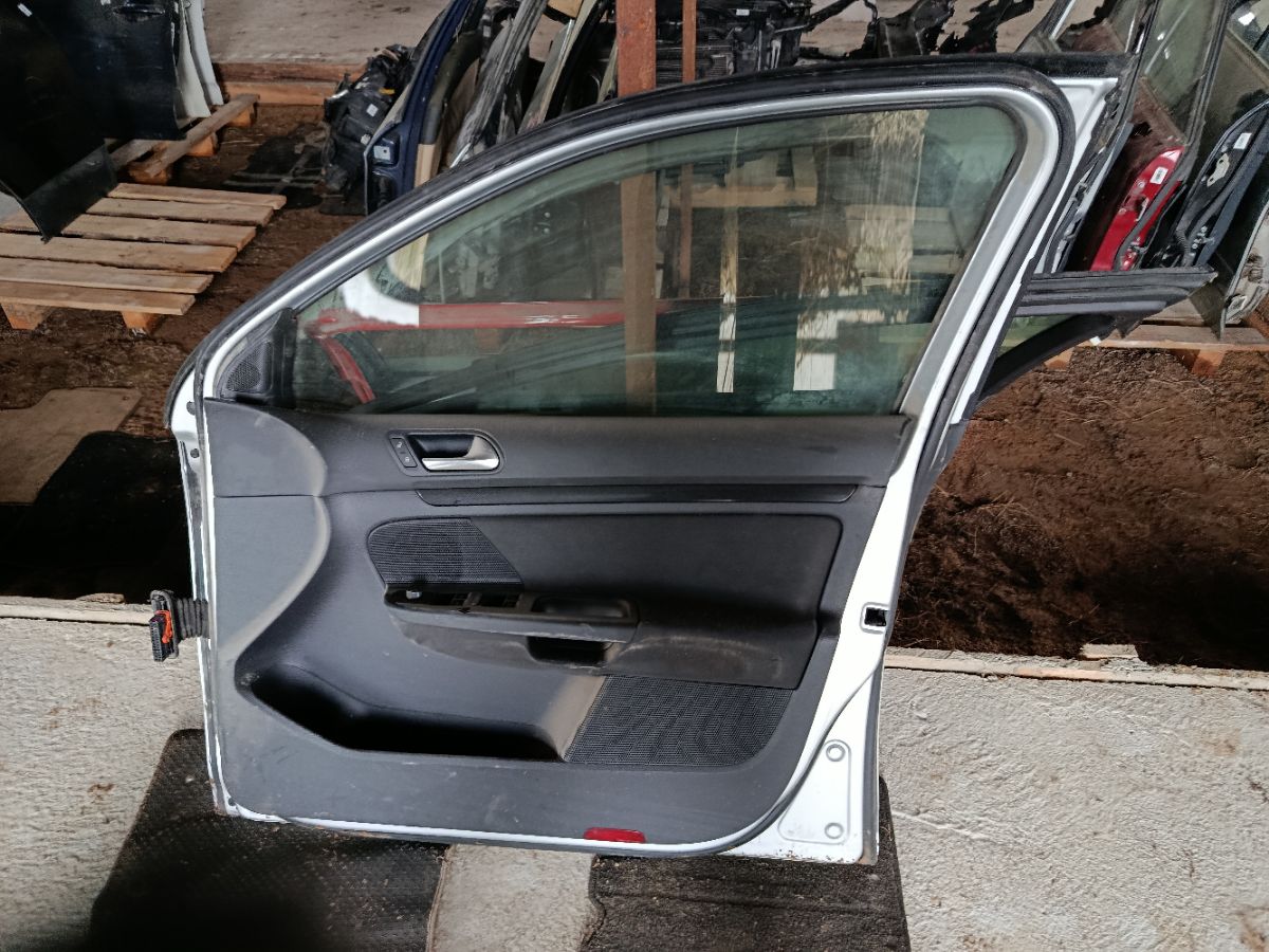 Дверь боковая 1K5831106F на Volkswagen Golf Vi 1KZ Фото 17