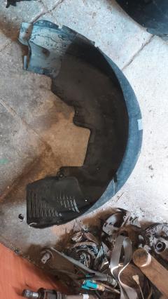 Подкрылок A2116902330 на Mercedes-Benz E-Class Station Wagon S211.254 272.943 Фото 5