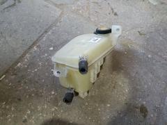 Бачок расширительный 16480-0D030 на Toyota Avensis Wagon ZRT272W 3ZR-FAE Фото 6