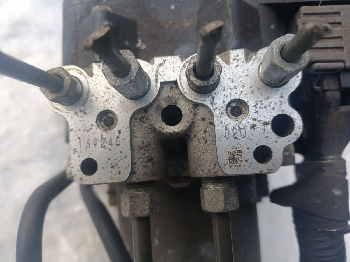 Блок ABS на Mazda Atenza GJ2FW Фото 6