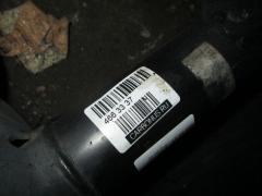 Стойка амортизатора 48540-33460 на Toyota Camry AVV50 2AR-FXE Фото 2
