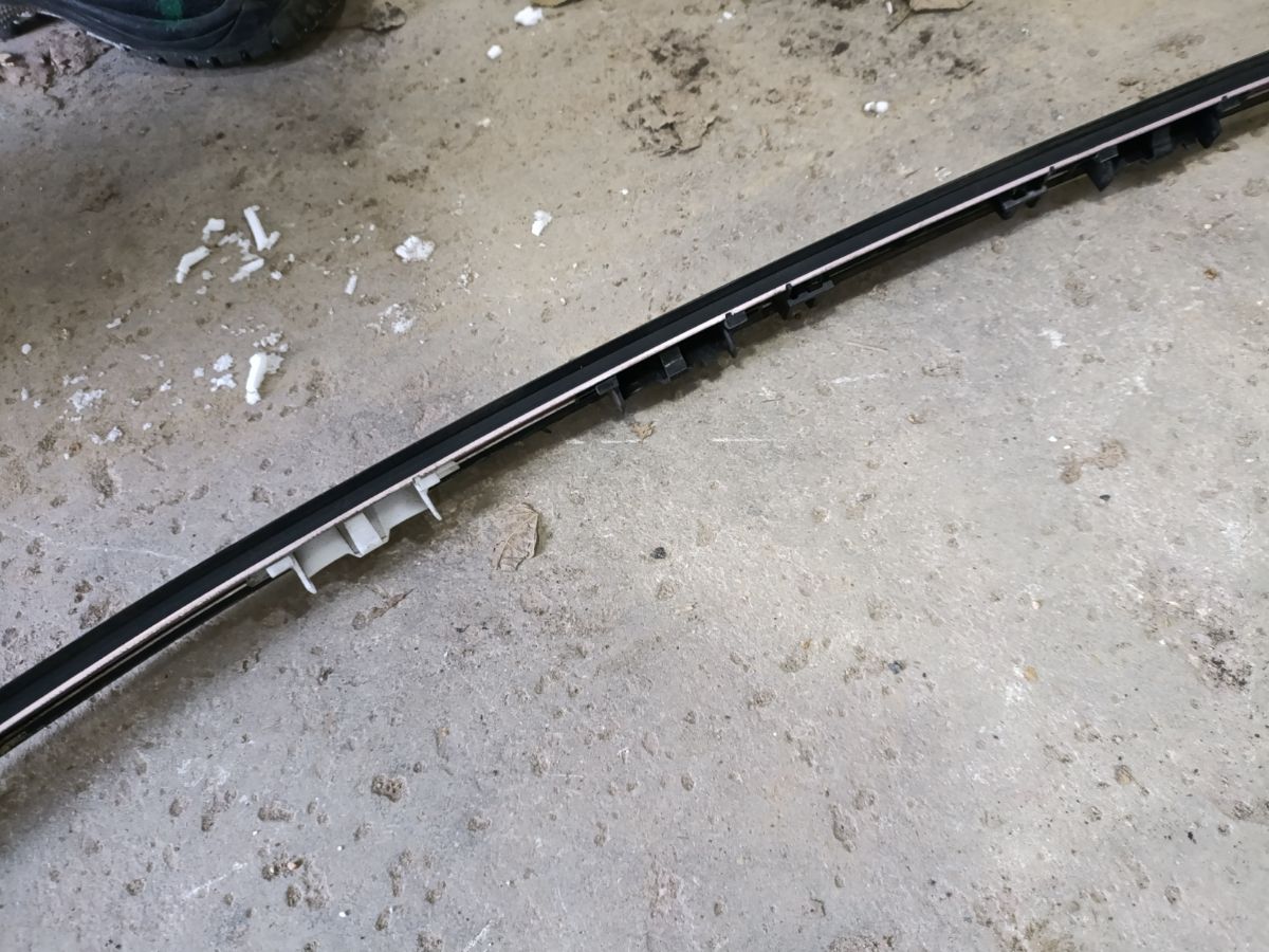 Молдинг на кузов на Mercedesbenz A-Class W176.042 Фото 9