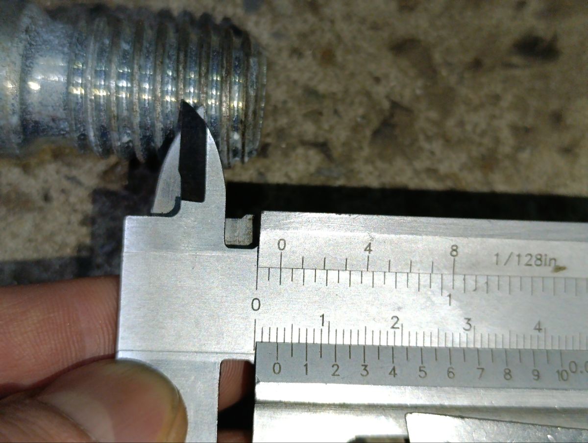 Крюк буксировочный на Mercedes-Benz A-Class W176.042 Фото 4