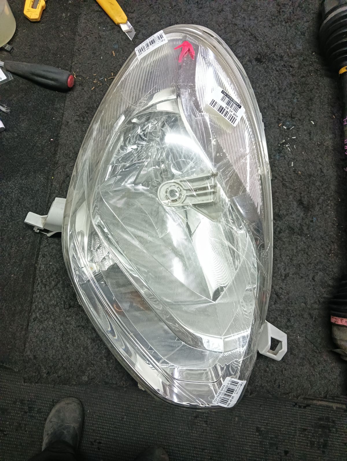 Фара 100-51398 100-51398 на Toyota Passo KGC30 Фото 4