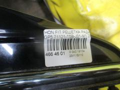 Решетка радиатора 71121-T5B-J01-M1 на Honda Fit GP5 Фото 11