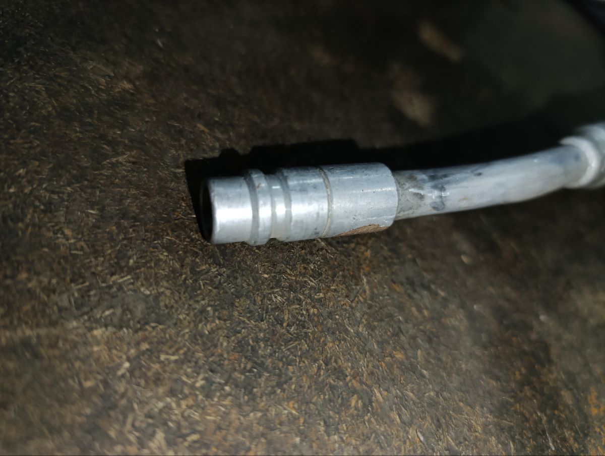 Шланг кондиционера на Mini Cooper R56-MF32 N12 Фото 6