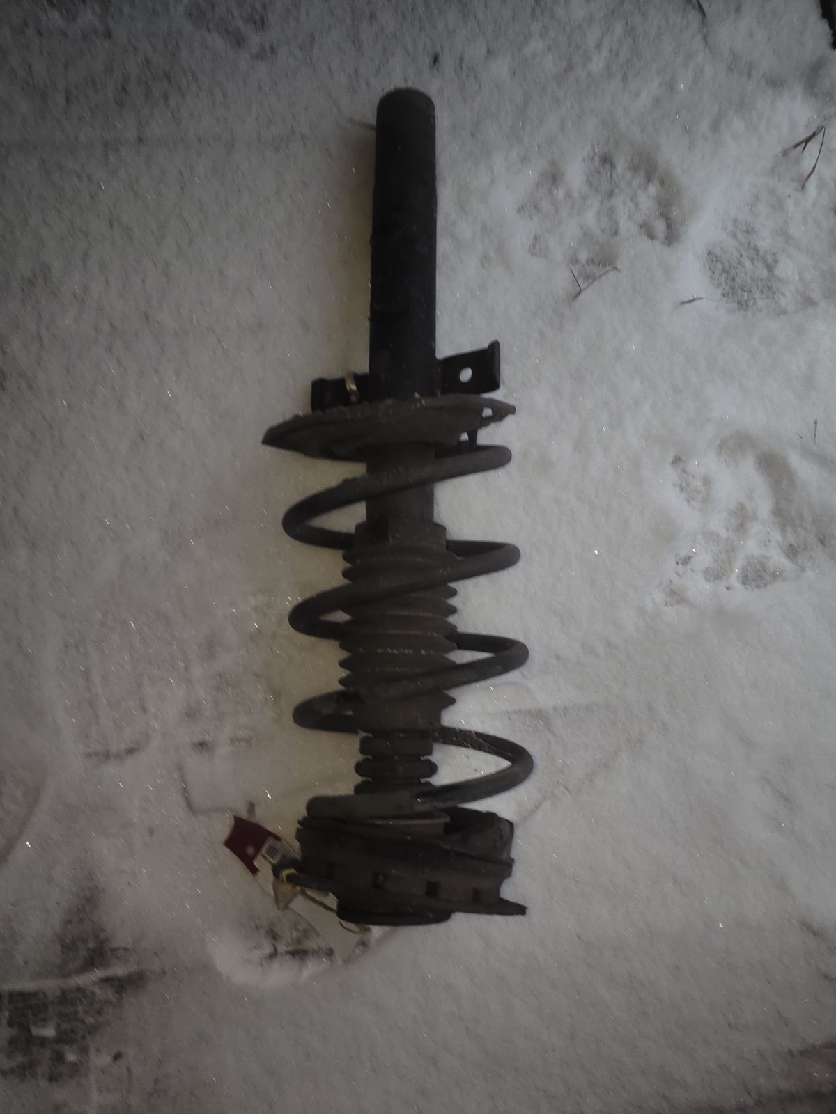 Стойка амортизатора на Renault Megane Фото 3