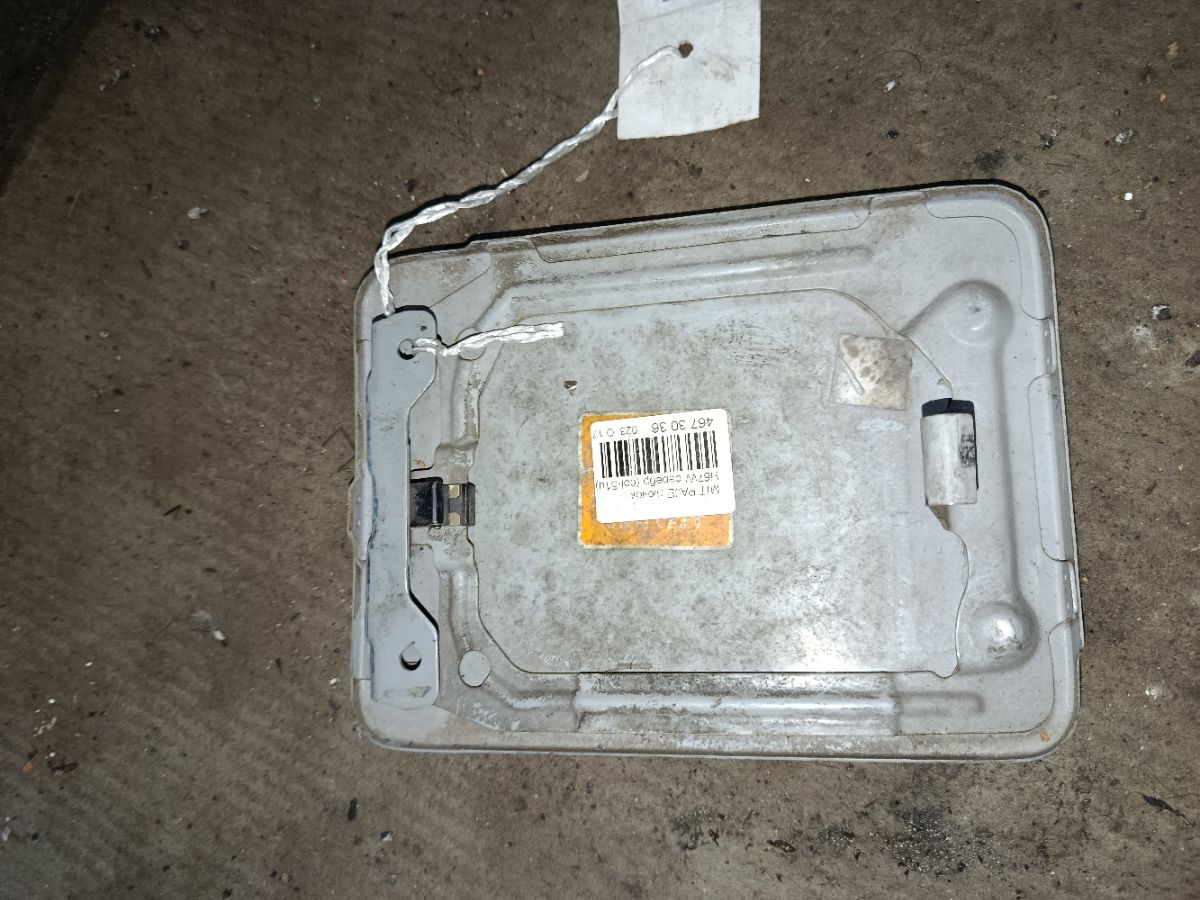 Лючок на Mitsubishi Pajero Io H67W Фото 4