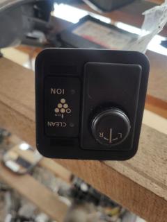 Блок управления зеркалами 25570BM400 на Nissan Sunny FB15 QG15DE Фото 8