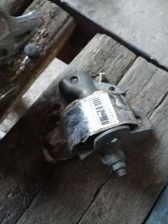 Подушка двигателя на Nissan Ad Van VY11 QG13DE Фото 5