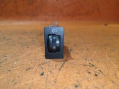 Кнопка на Toyota Avensis Wagon AZT250W Фото 2