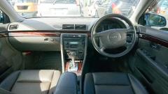 Крепление подушки ДВС 8E0199352 на Audi A4 8E ALT Фото 3