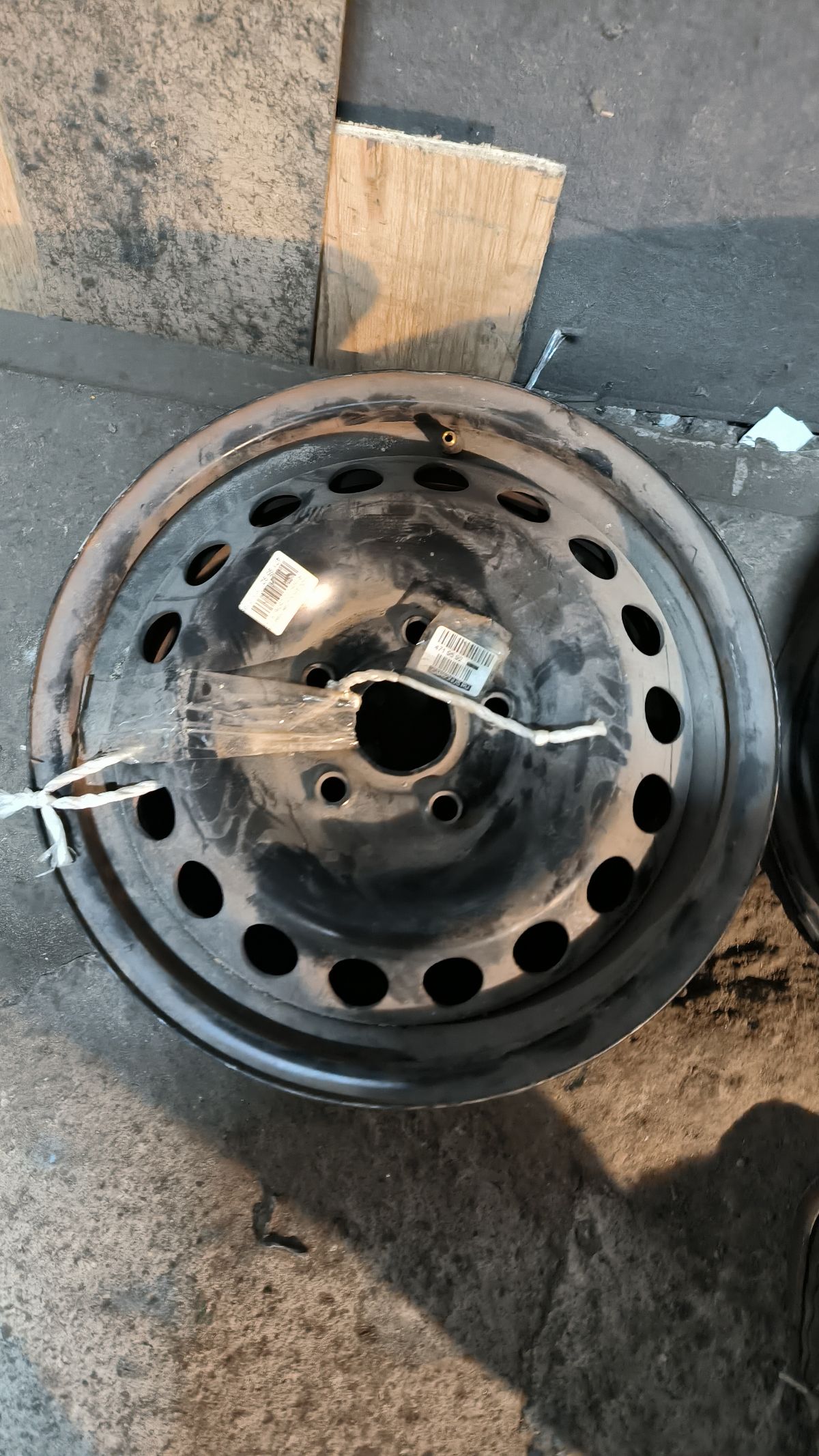 Диск штампованный R15 / 5-112 / C57 / 6J / 5-112,ET47 Фото 2