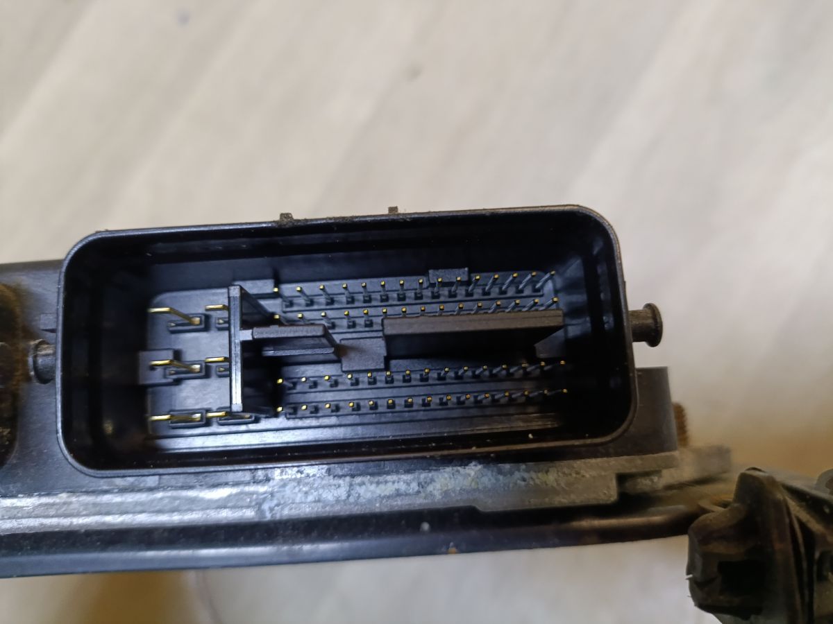 Блок EFI 8631A848 на Mitsubishi Colt Z21A 4A90 Фото 4