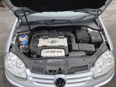 Крепление бампера 1K6807863 на Volkswagen Golf V 1K Фото 4