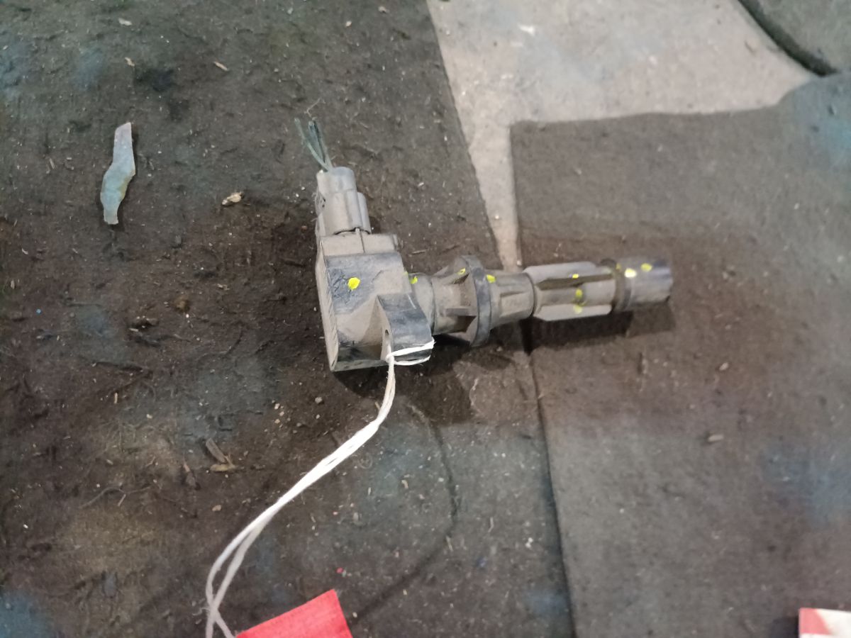 Катушка зажигания 6M8G-12A36-6, 099700-1062, IC-DL039, L3G2-18-100A, L3G2-18-100A-9U, L3G2-18-100B, LC-016-6351 на Mazda Mpv LY3P L3 Фото 2