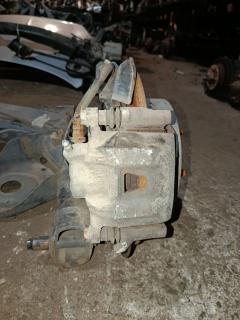 Балка подвески на Toyota Voxy ZRR70G 3ZR-FAE Фото 4