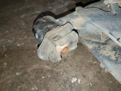 Балка подвески на Toyota Voxy ZRR70G 3ZR-FAE Фото 6